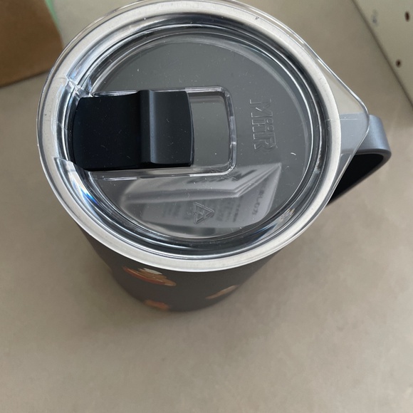 Starbucks 2025 hello kitty gingerbread mug and bearista keychain - Picture 6 of 11